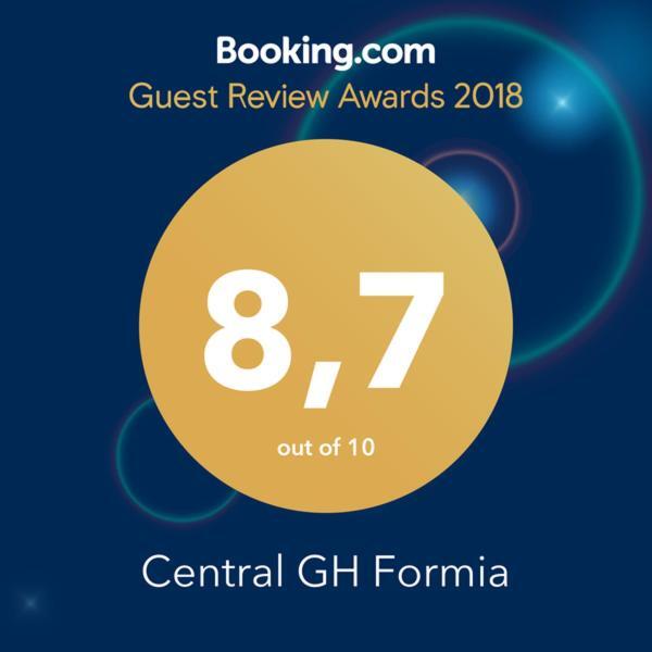 Central Gh Formia Luaran gambar